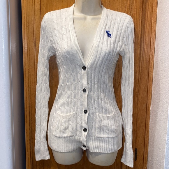 abercrombie kids Other - Abercrombie Kids Cream Cable Knit V Neck Button Front Sweater Cardigan Size XL